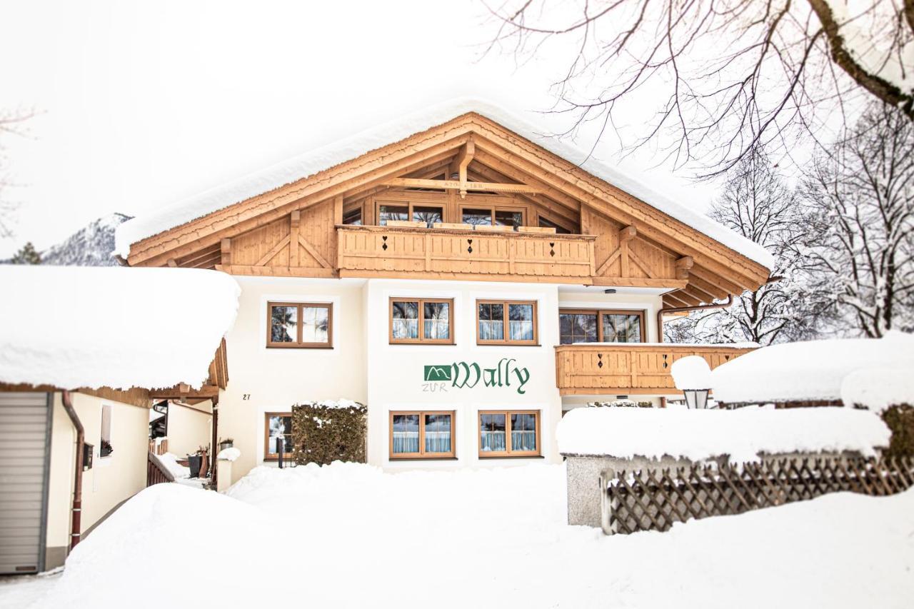 Ferienwohnungen "Zur Wally" Garmisch-Partenkirchen Exterior photo